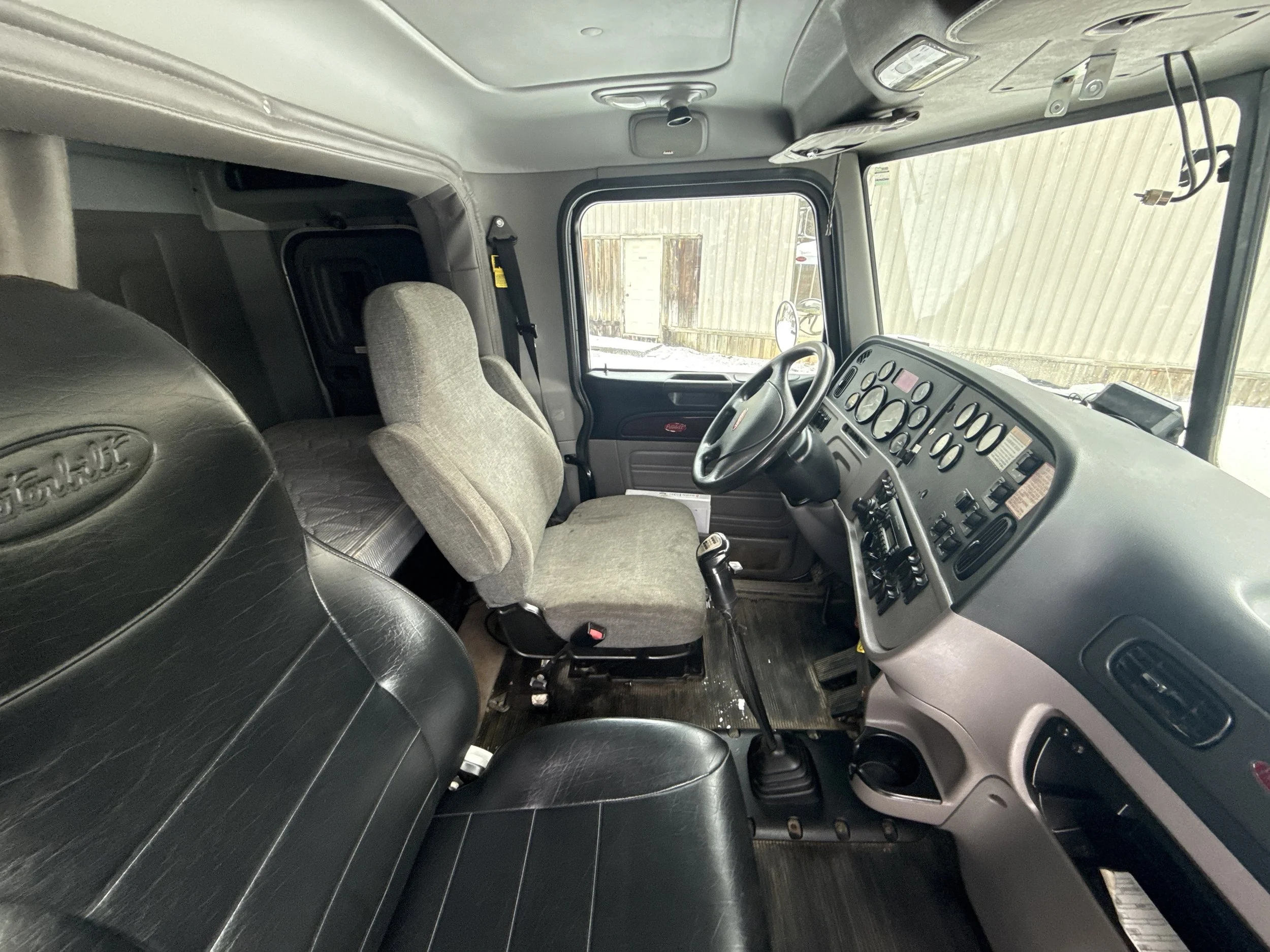 Curbside Cab View.jpg