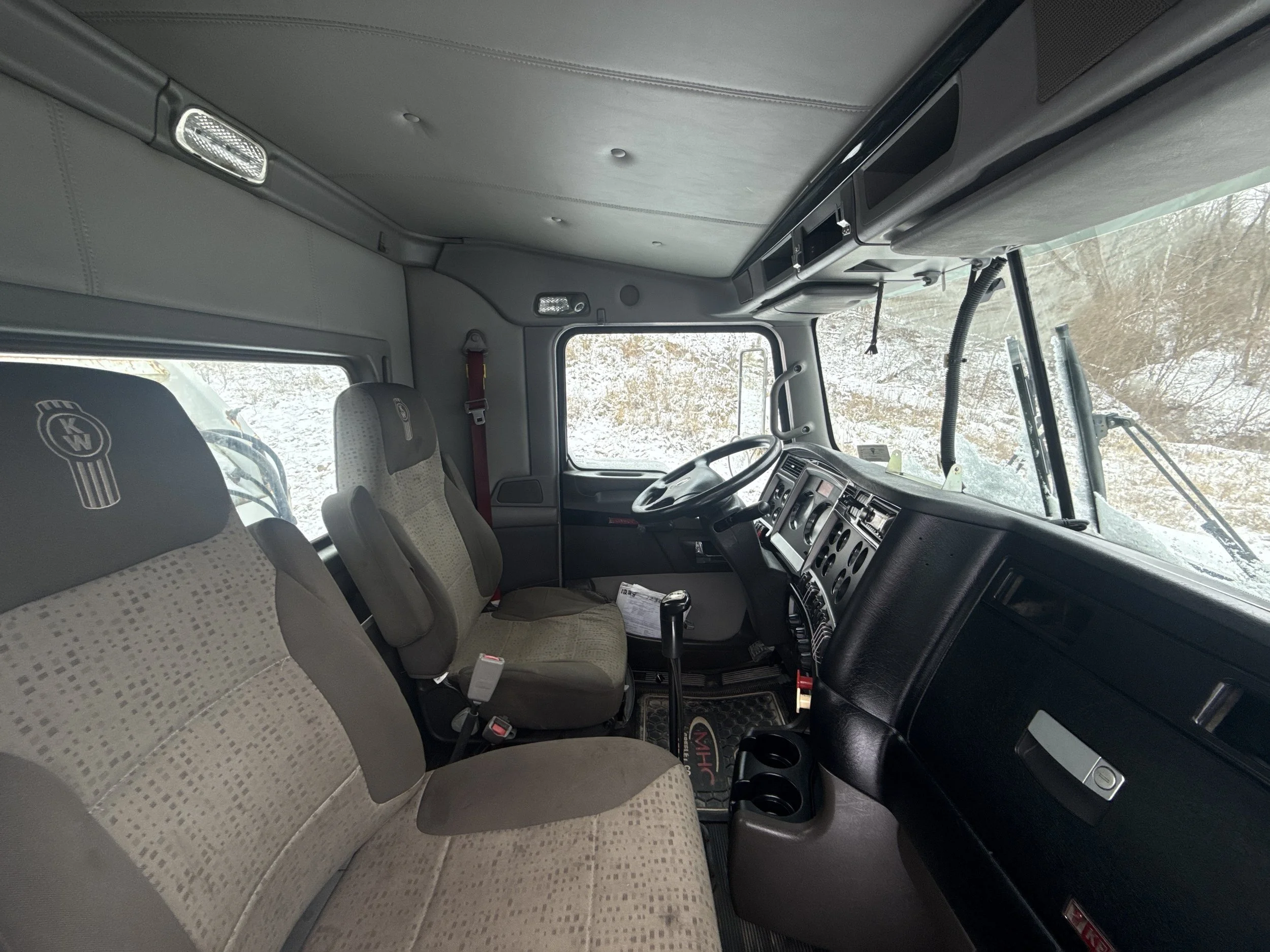 Curbside Cab View.jpg