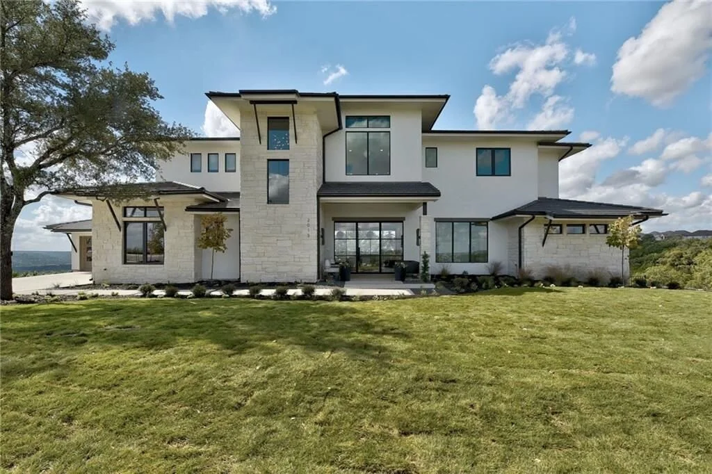 2013 Skyview Ridge - Front.jpg