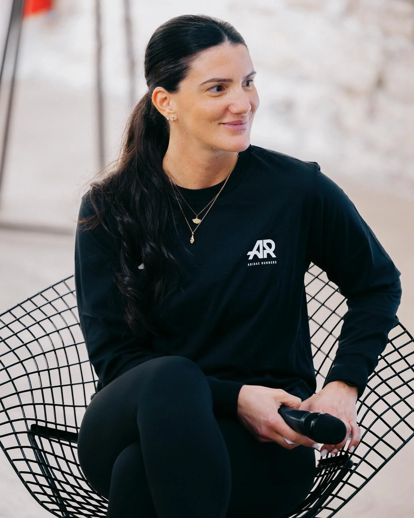 r&eacute;cap d&rsquo;un gros week-end pour notre communaut&eacute; @runnersofparis 🫶

samedi : lancement de la nouvelle collection @adidasrunners avec les crew runners, rencontre avec l&rsquo;athl&egrave;te et champion @gabriel_tual 🇫🇷

dimanche :