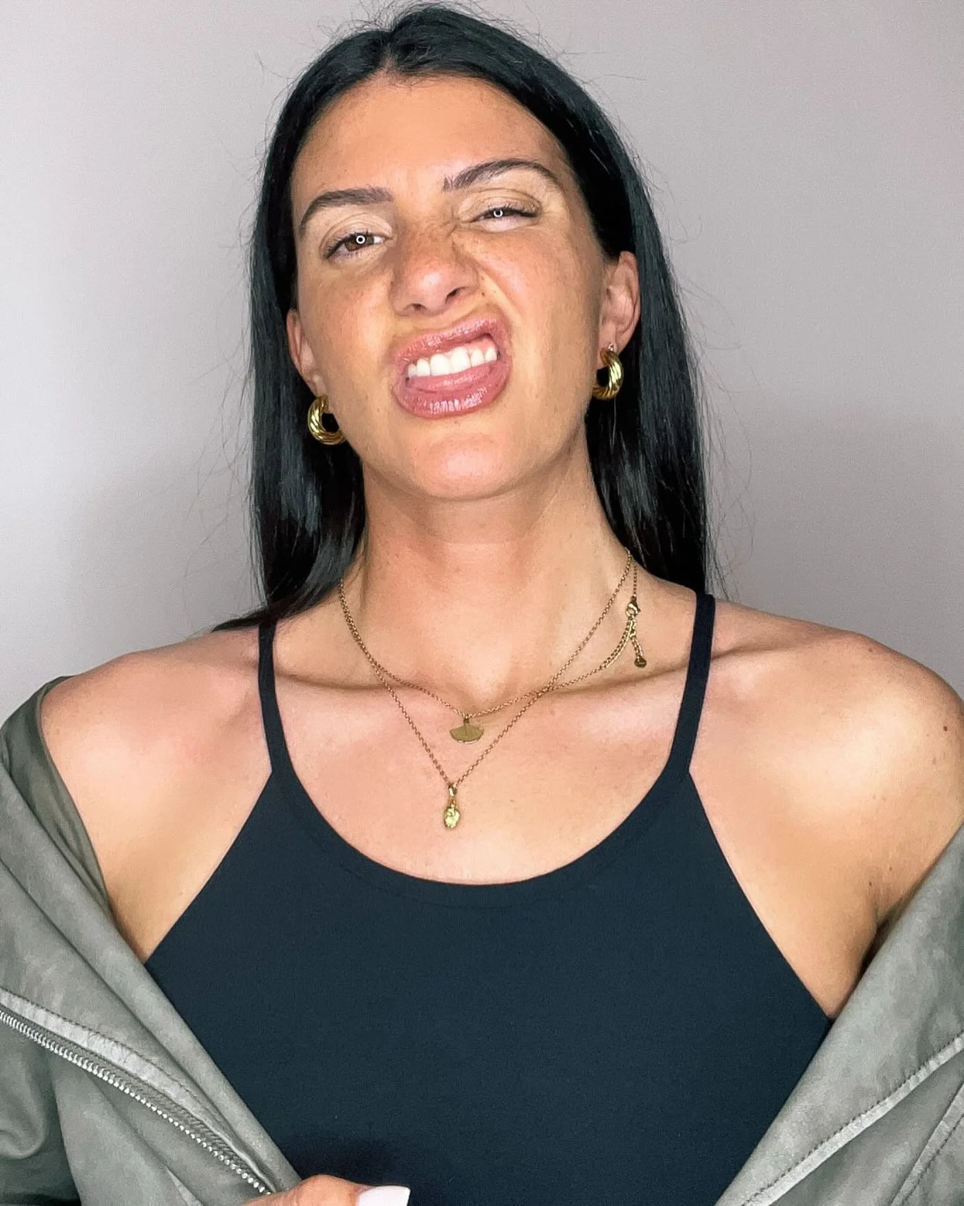 Lu.