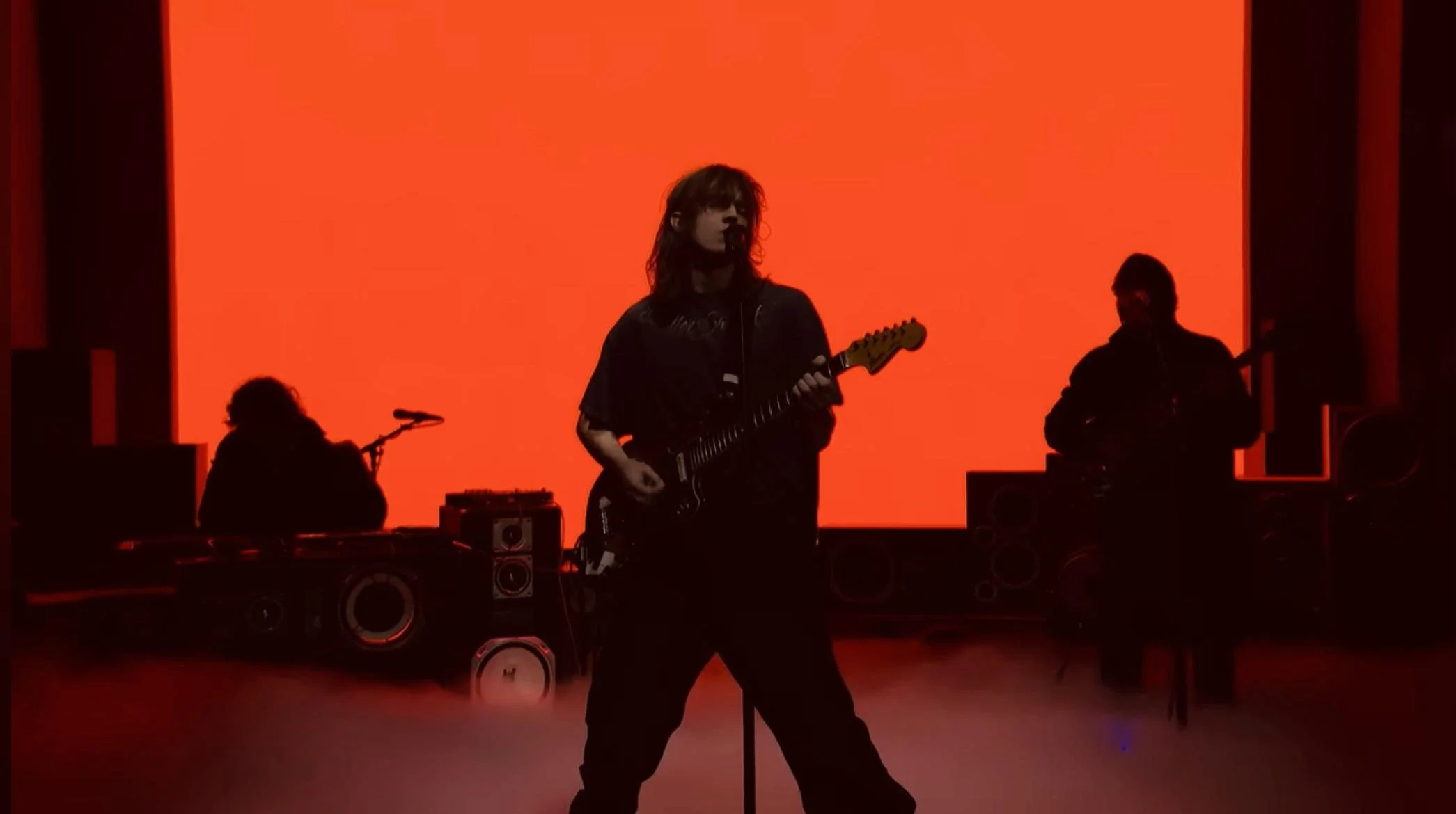 How to Get Mk.gee’s Guitar Sound: Baritone Tones, Pedals, and Lo-Fi Textures