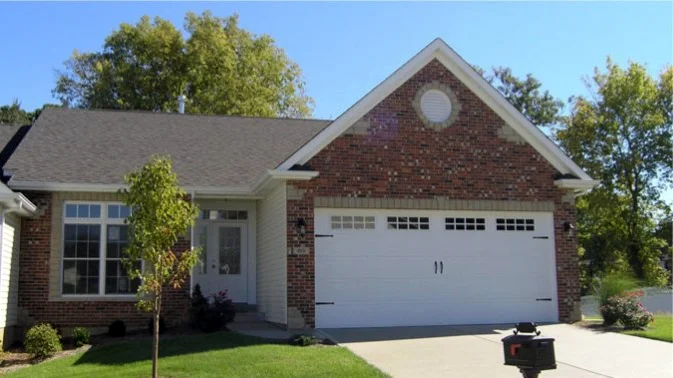 Villa Photo Right Hand Garage.jpg
