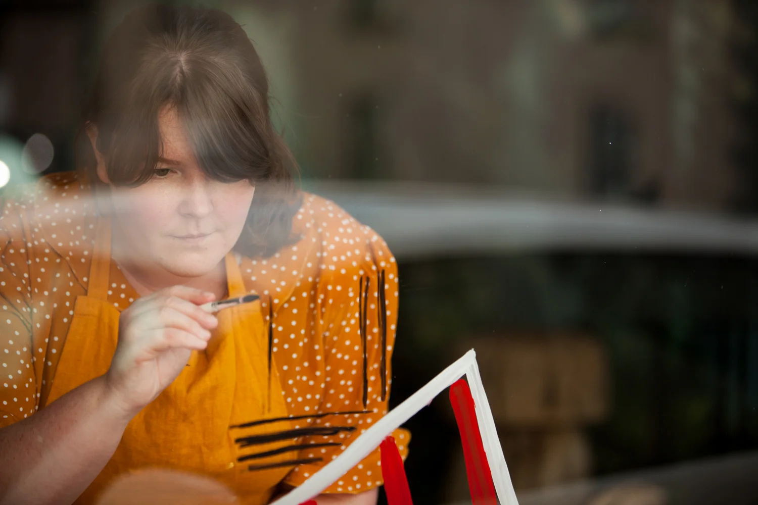 Live Window Painting for OVO Energy's Tour of Britain - Pictorial Photography