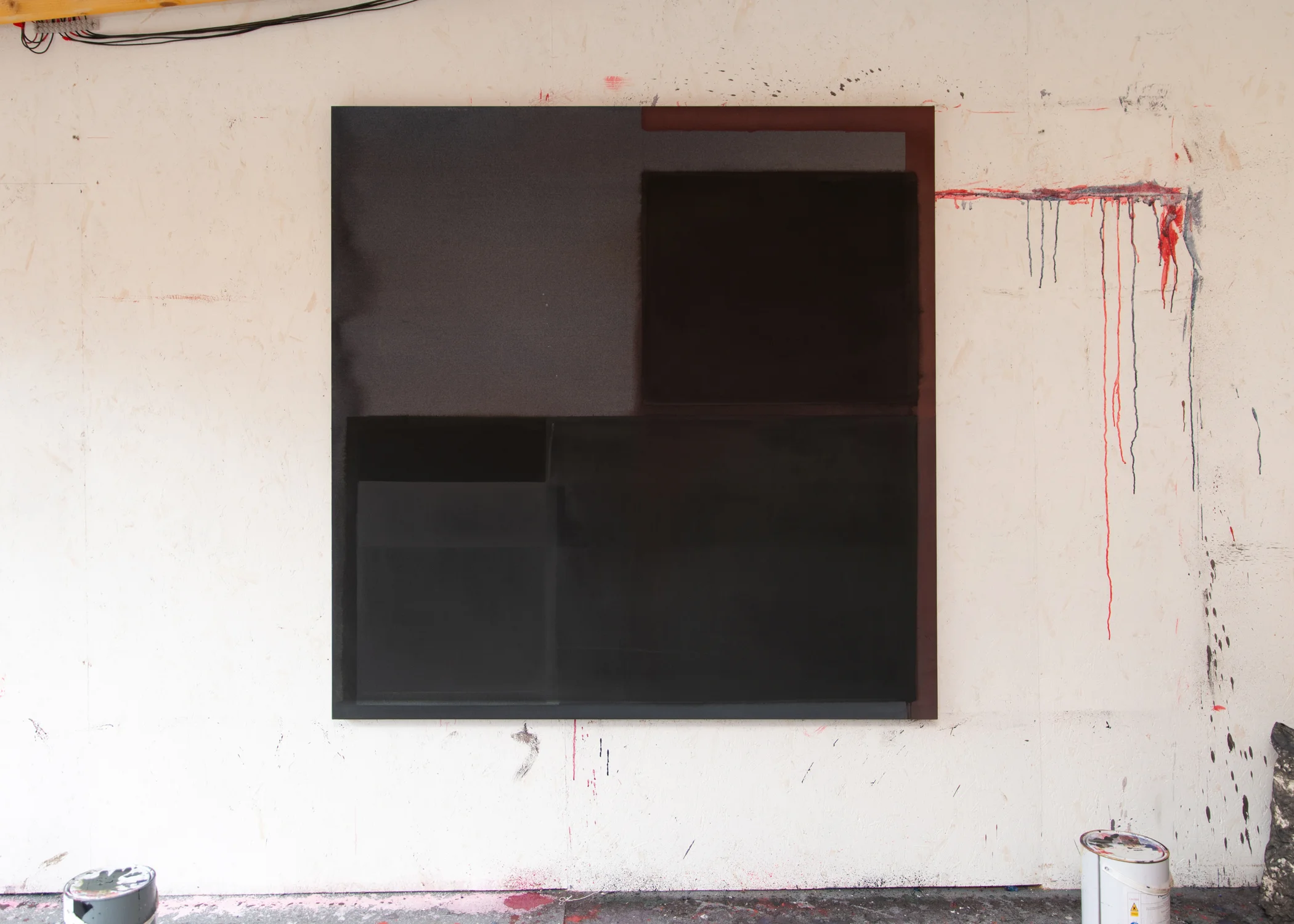 ‘Grey, Black, Green’, 2018, Acrylic on Canvas, 150 x 150cm. Image courtesy the artist.
