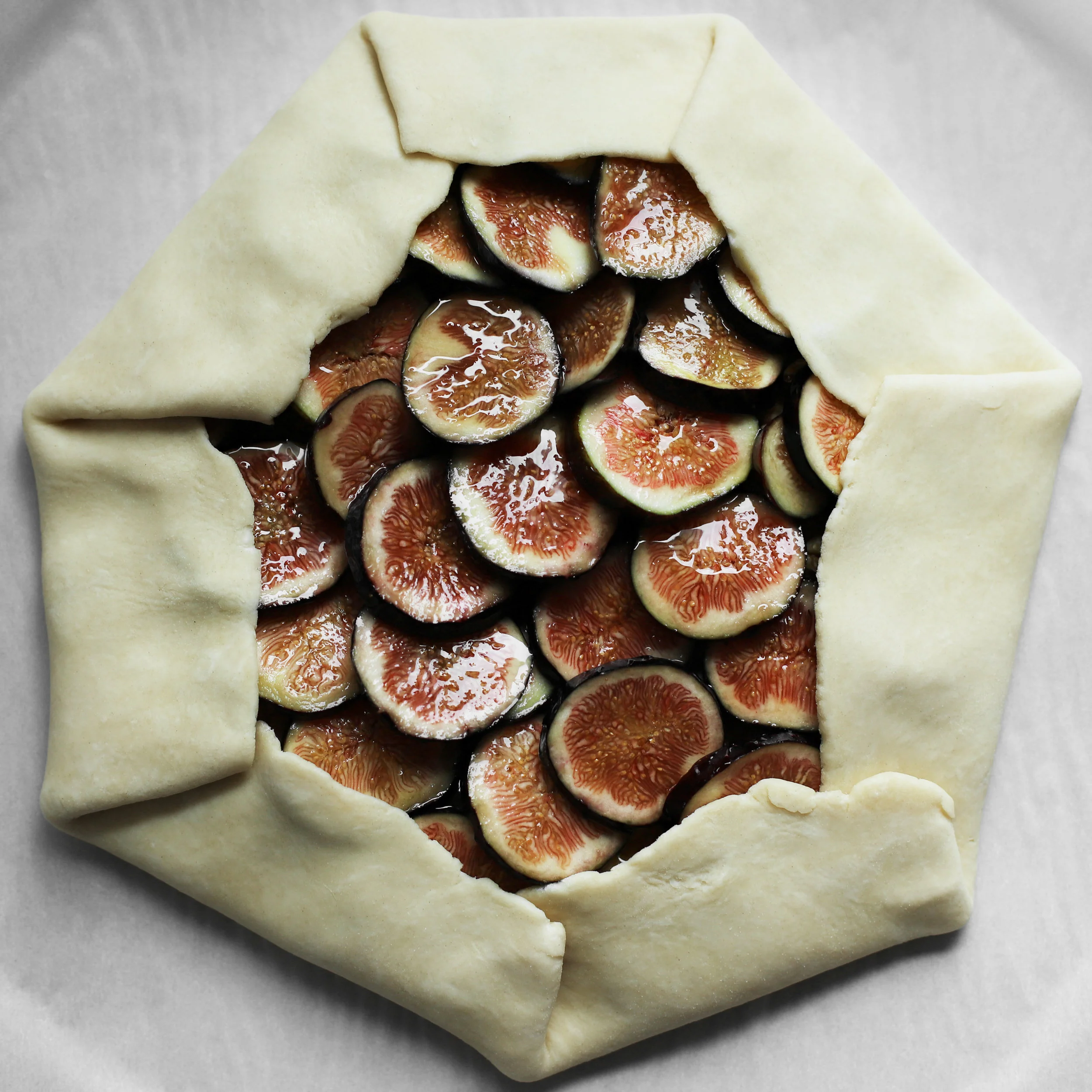 dreamy fig galette — Cardamom and Tea