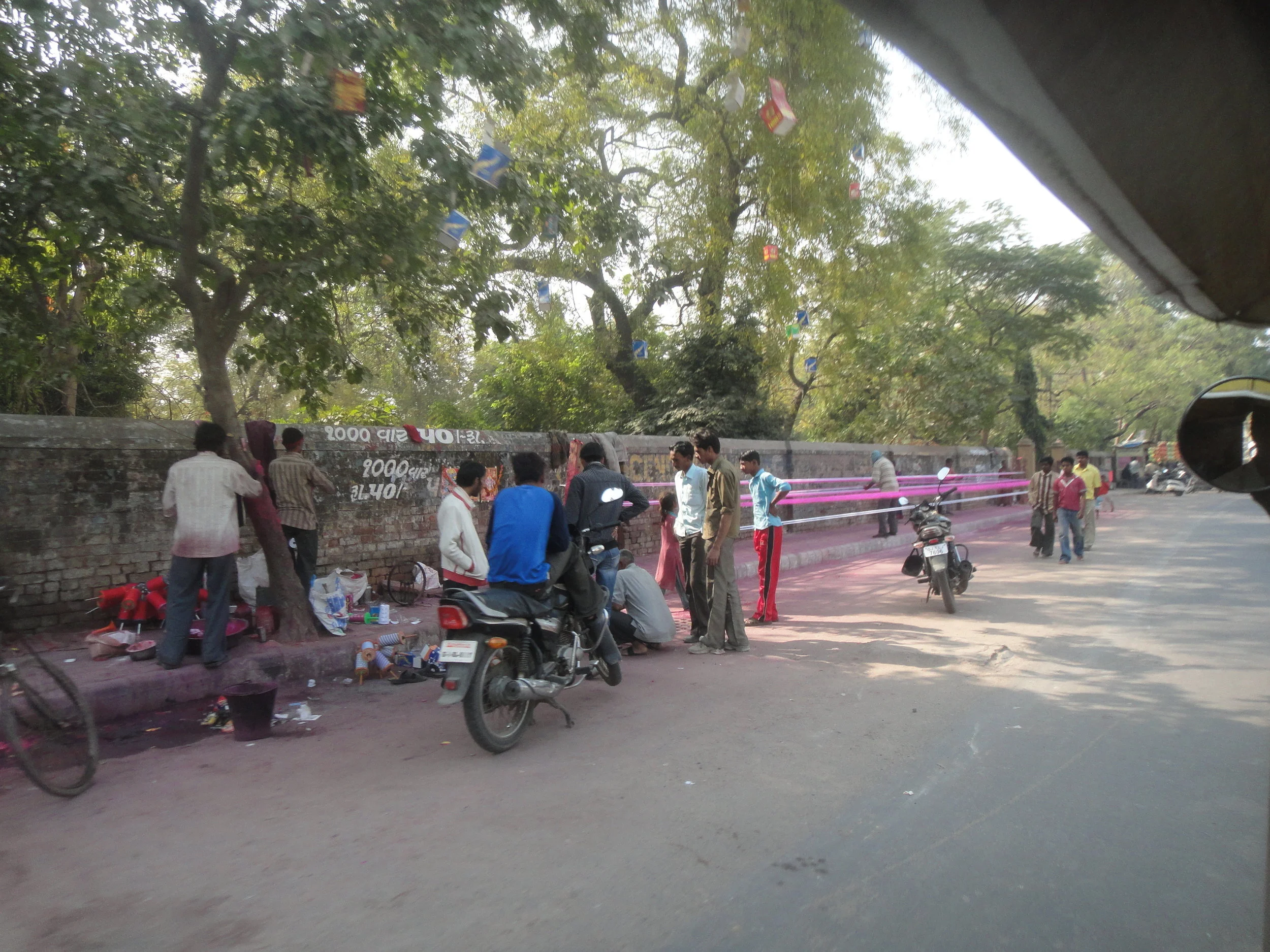 Travel Dudes: Kite Flying-Fighting in India