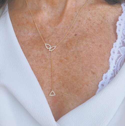 Syd by SE "Kiss" Necklace with Diamond Bezel 