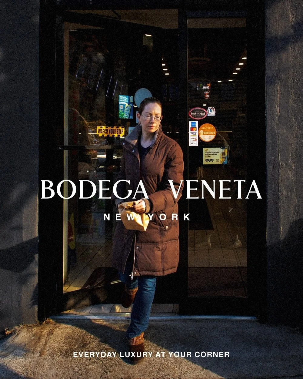 Hudson Square Natural Food &amp; Deli, 549 Greenwich St, New York

Mixed Grapes
$6.30

A refreshing mix of red and green grapes, sweet and crisp with every bite. A healthy addition to your day.

	&bull;	Height: 4&rdquo;
	&bull;	Width: 4&rdquo;
	&bull