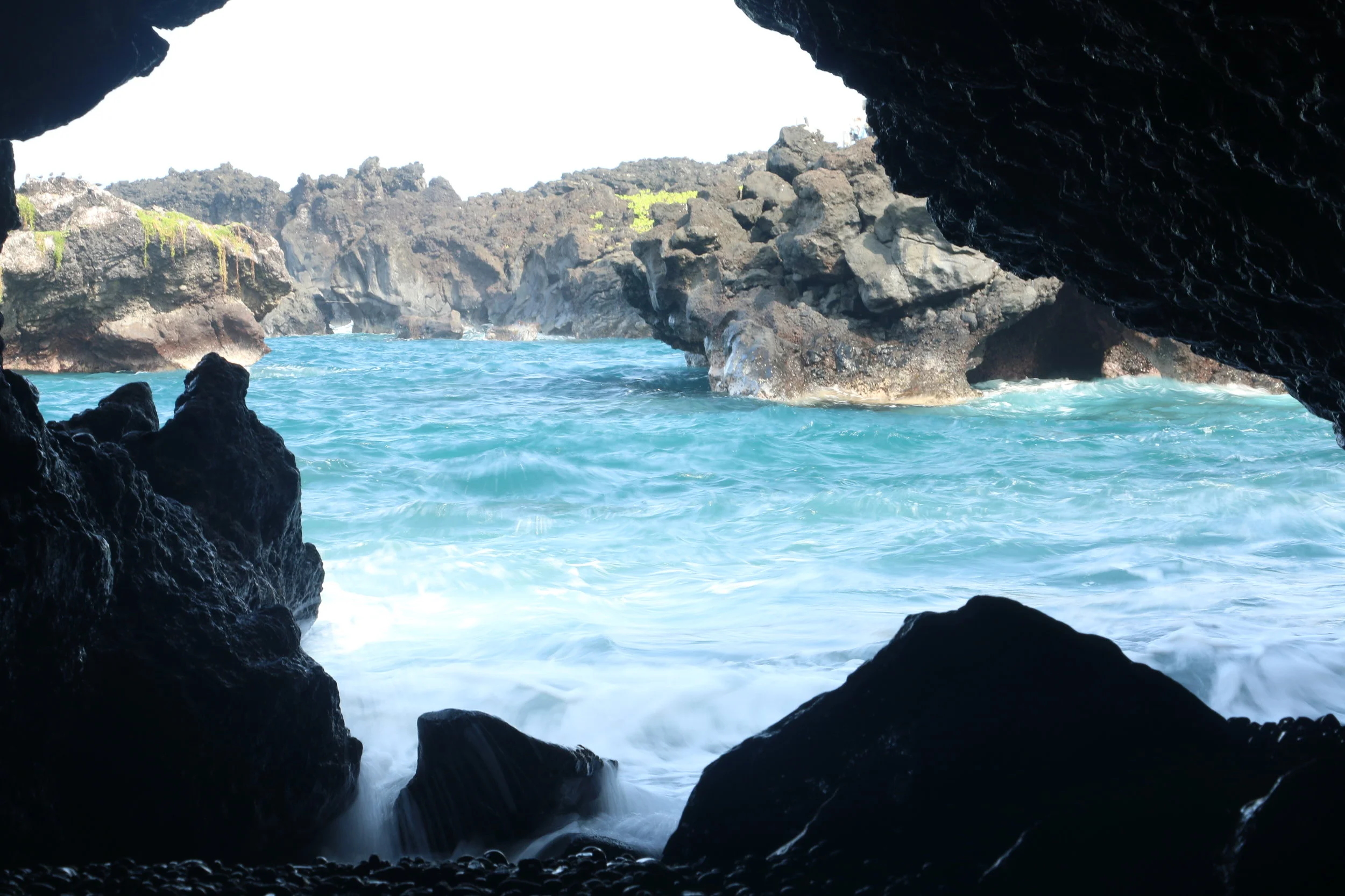  Lava Tubes in Hana, Hawaii (USA) 