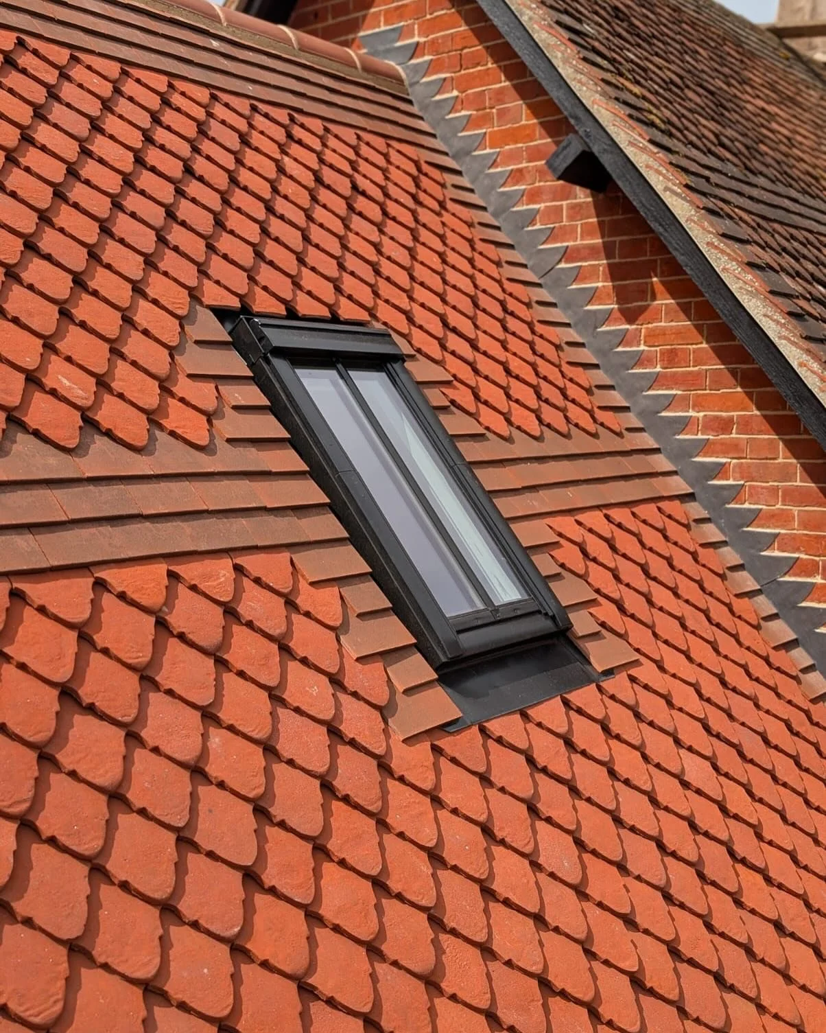 We often use new, handmade materials in both our conservation and new construction work 🧱 Using more new materials, over reclaimed ones, reduces the demand for historic buildings to be demolished so that the salvaged materials can be resold!

#handm