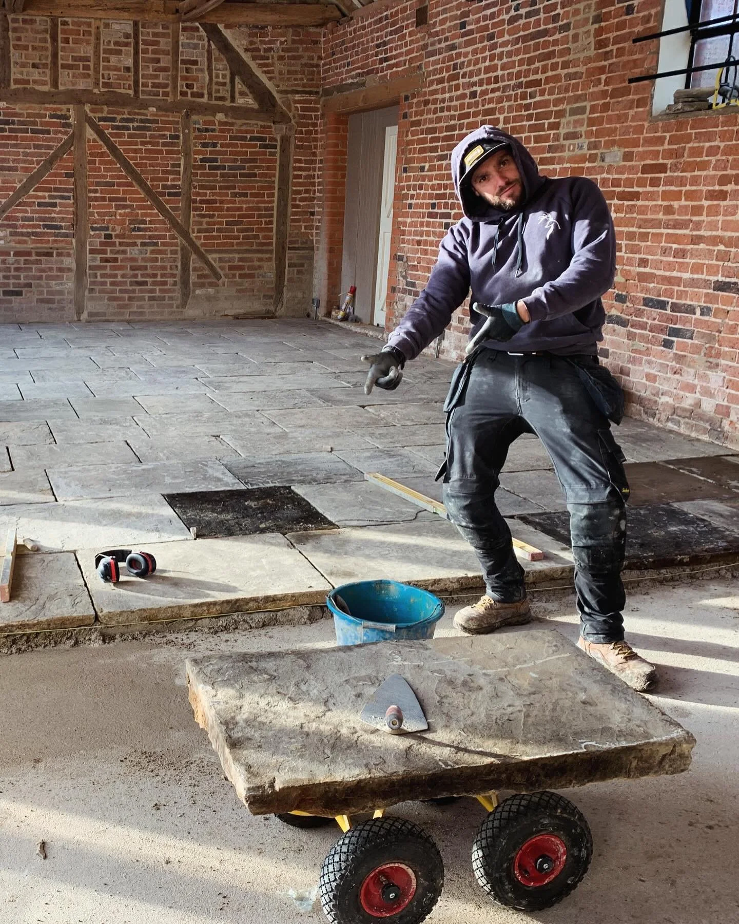 Wishing our Lukey Boy a big Happy Birthday today 🥳 

We teamed up in 2018 and it&rsquo;s been a wicked voyage. We&rsquo;ve completed some great projects and built an amazing team over the last 5 years 🤙

Big love mate, enjoy your break 👊

@lrobins