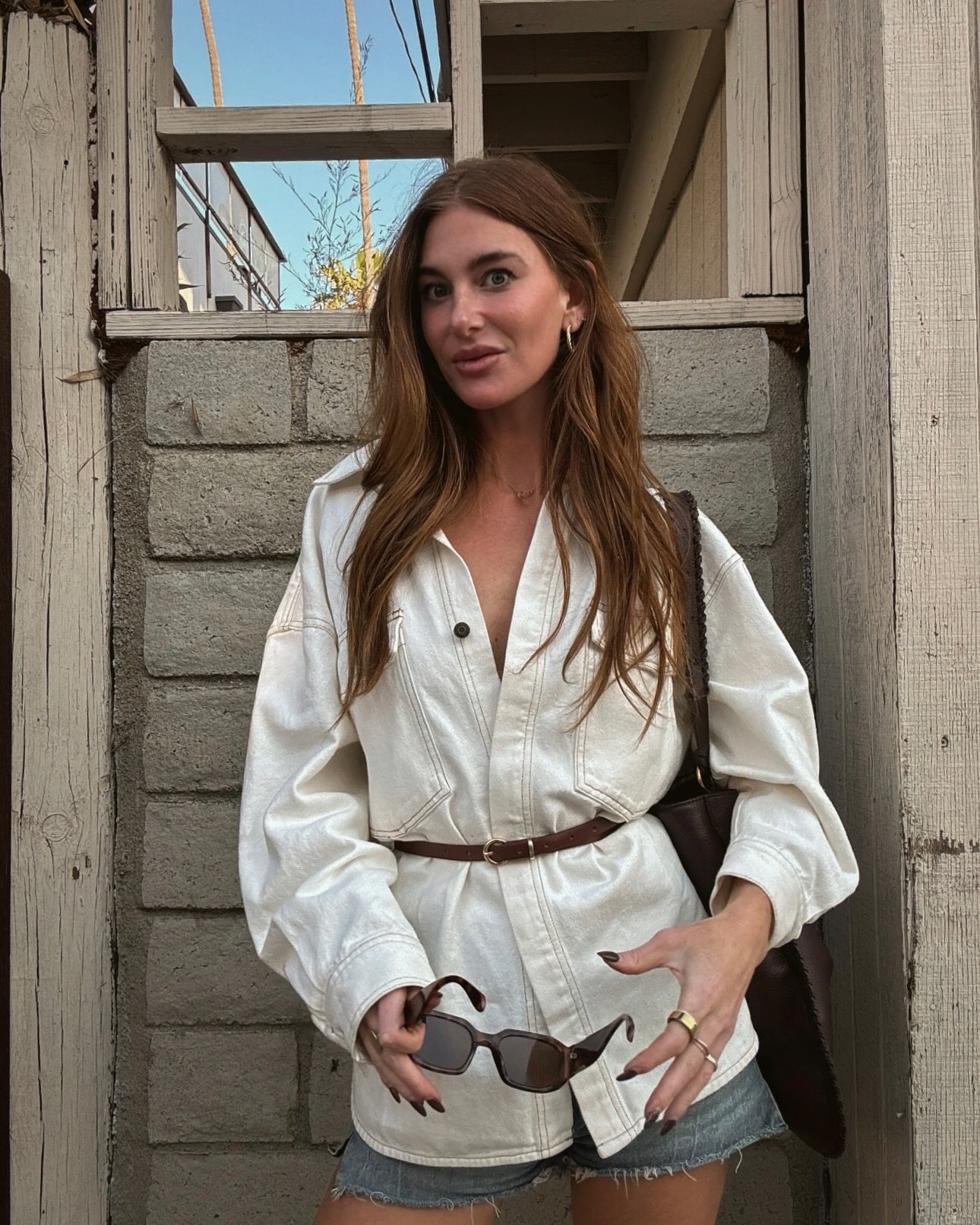 sometimes the lighting finally hits and the dusty alleyways of Venice become your backdrop&hellip;.but at least cowboy boot and shacket season is back baby!!! 

🌞
🌞
🌞

denim on denim, ootd, coastal cowgirl, American vintage, cowboy boots, Californ