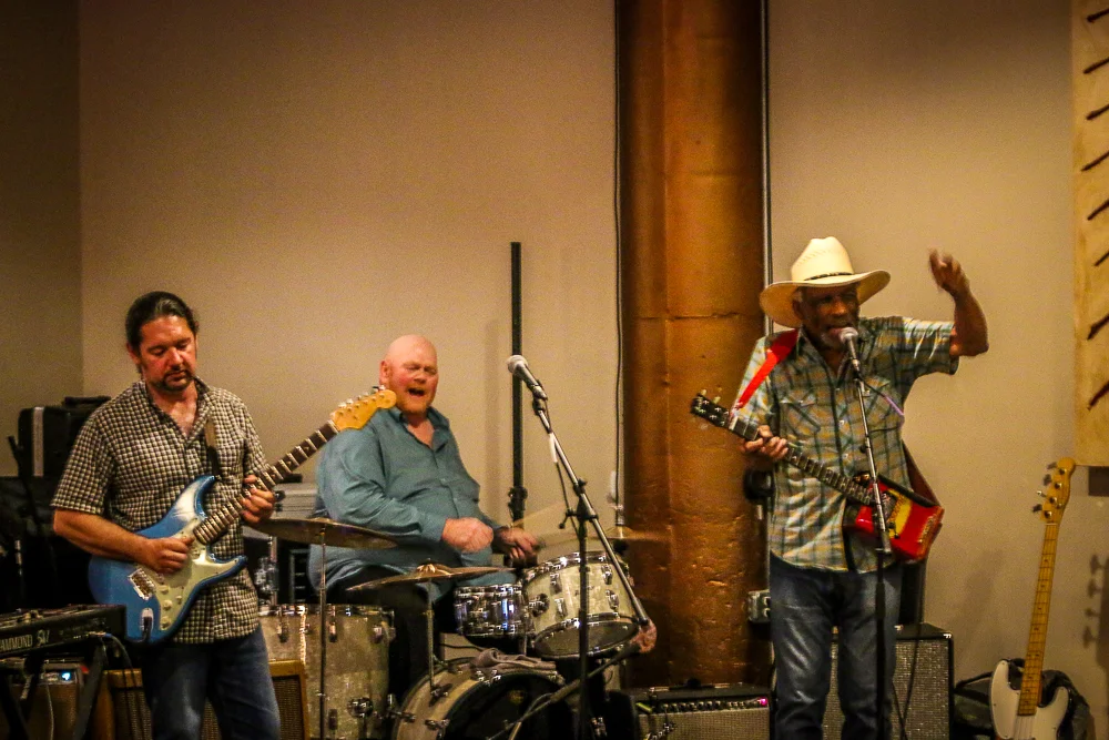 Live Music in South Carolina — Miles 2 Go
