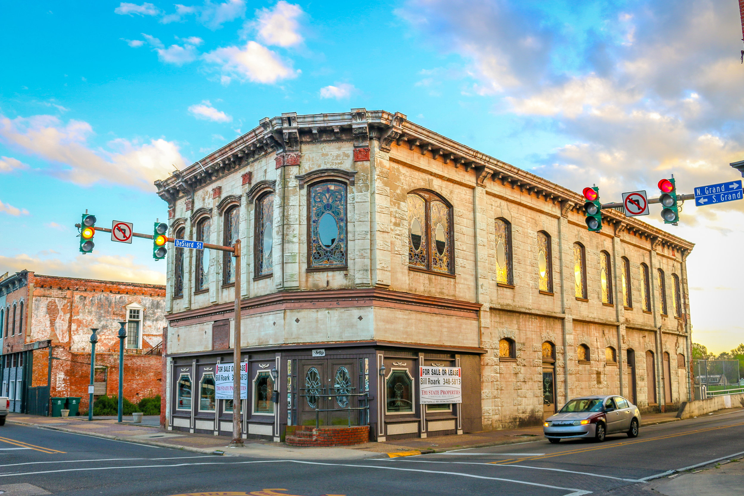 Snapshots Monroe, Louisiana A Diamond in the Rough — Miles 2 Go