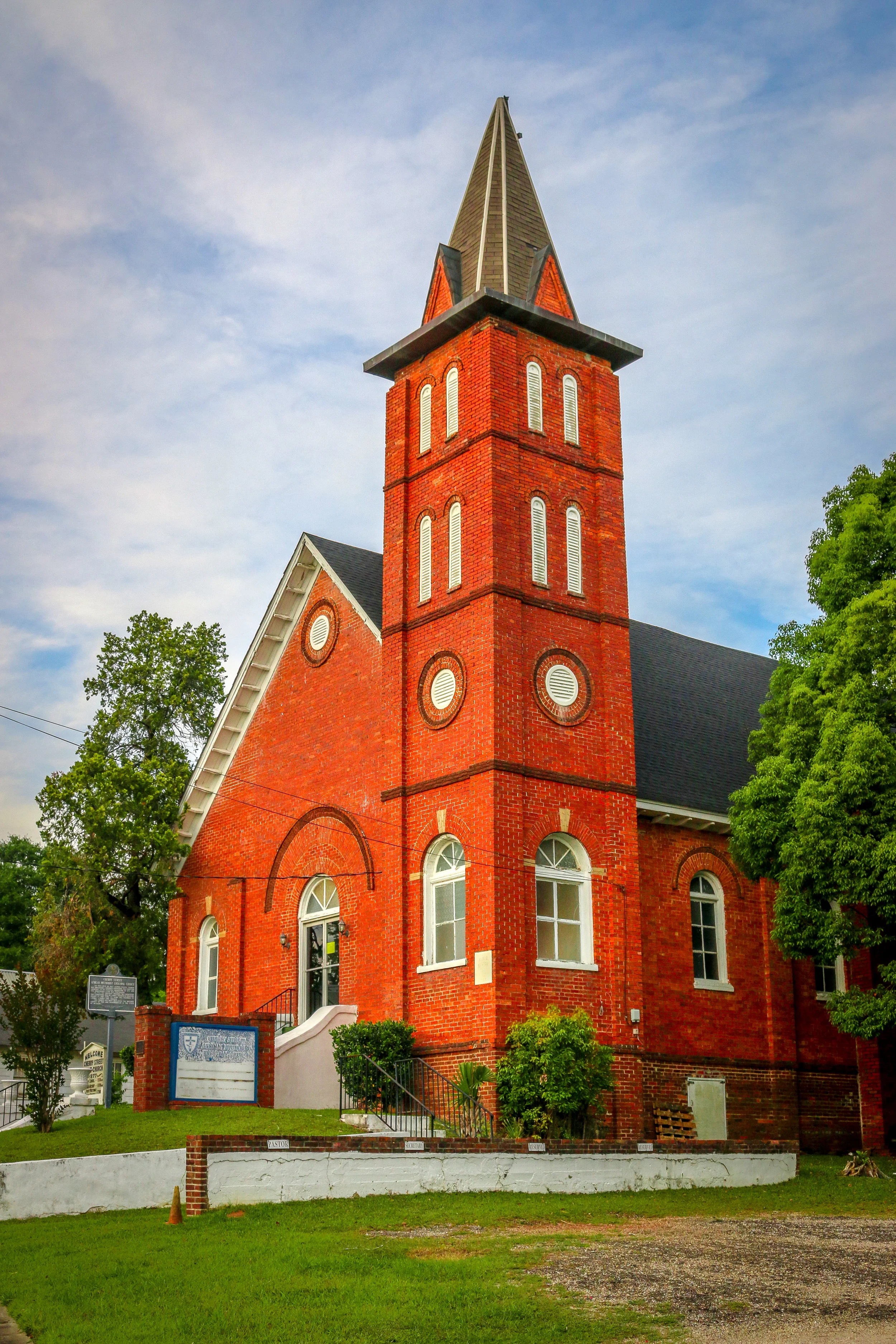 Snapshots Dothan, Alabama Murals and Magic in the Wiregrass — Miles 2 Go