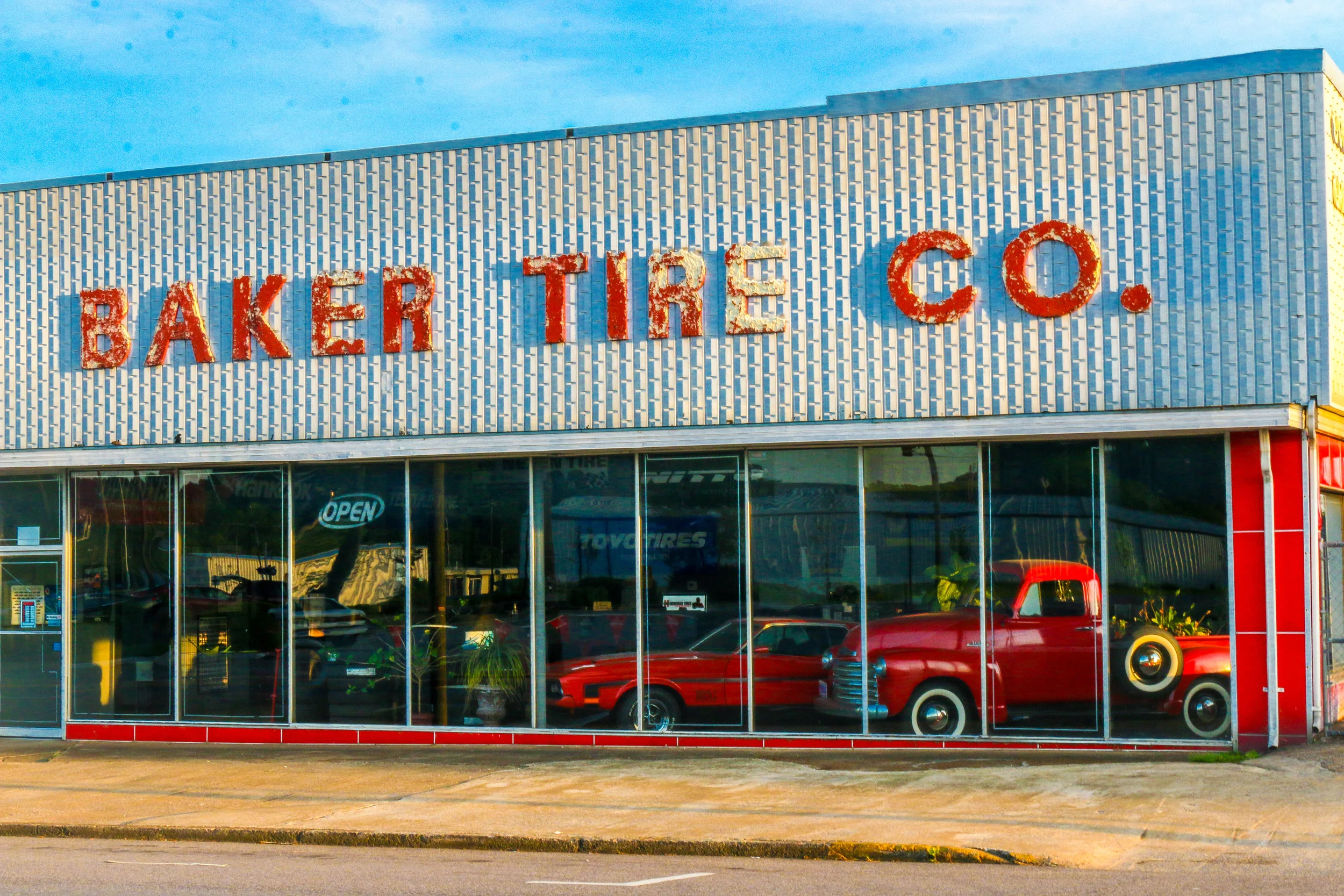 Snapshots Gadsden, Alabama's City of Champions — Miles 2 Go