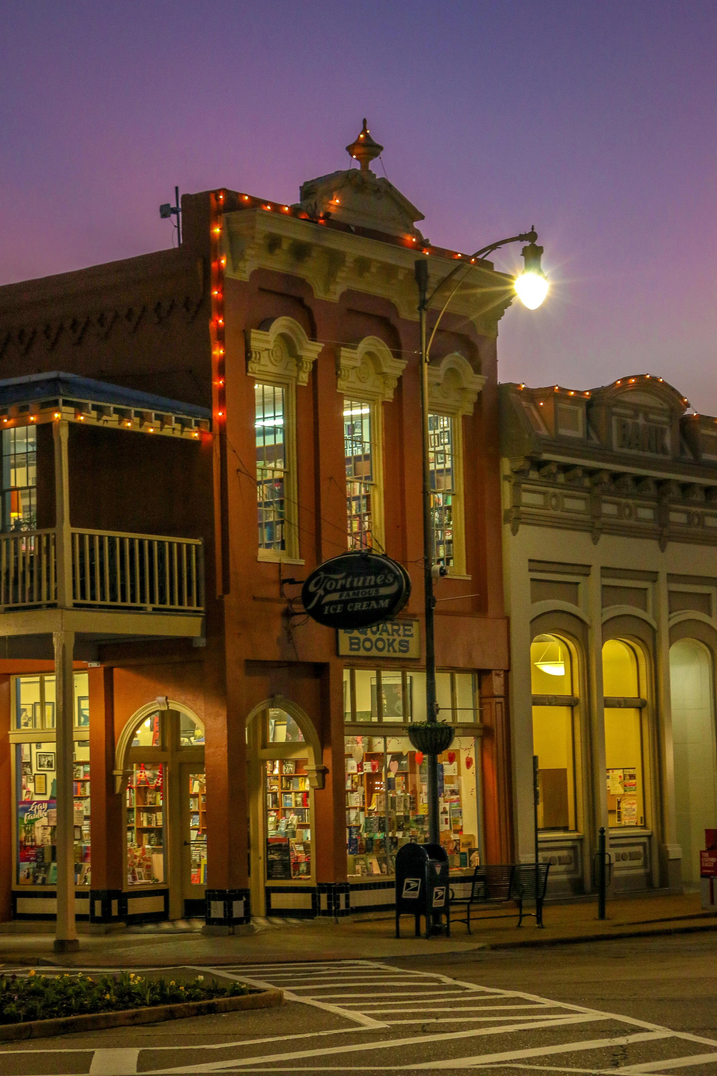 Snapshots Oxford Square — Miles 2 Go