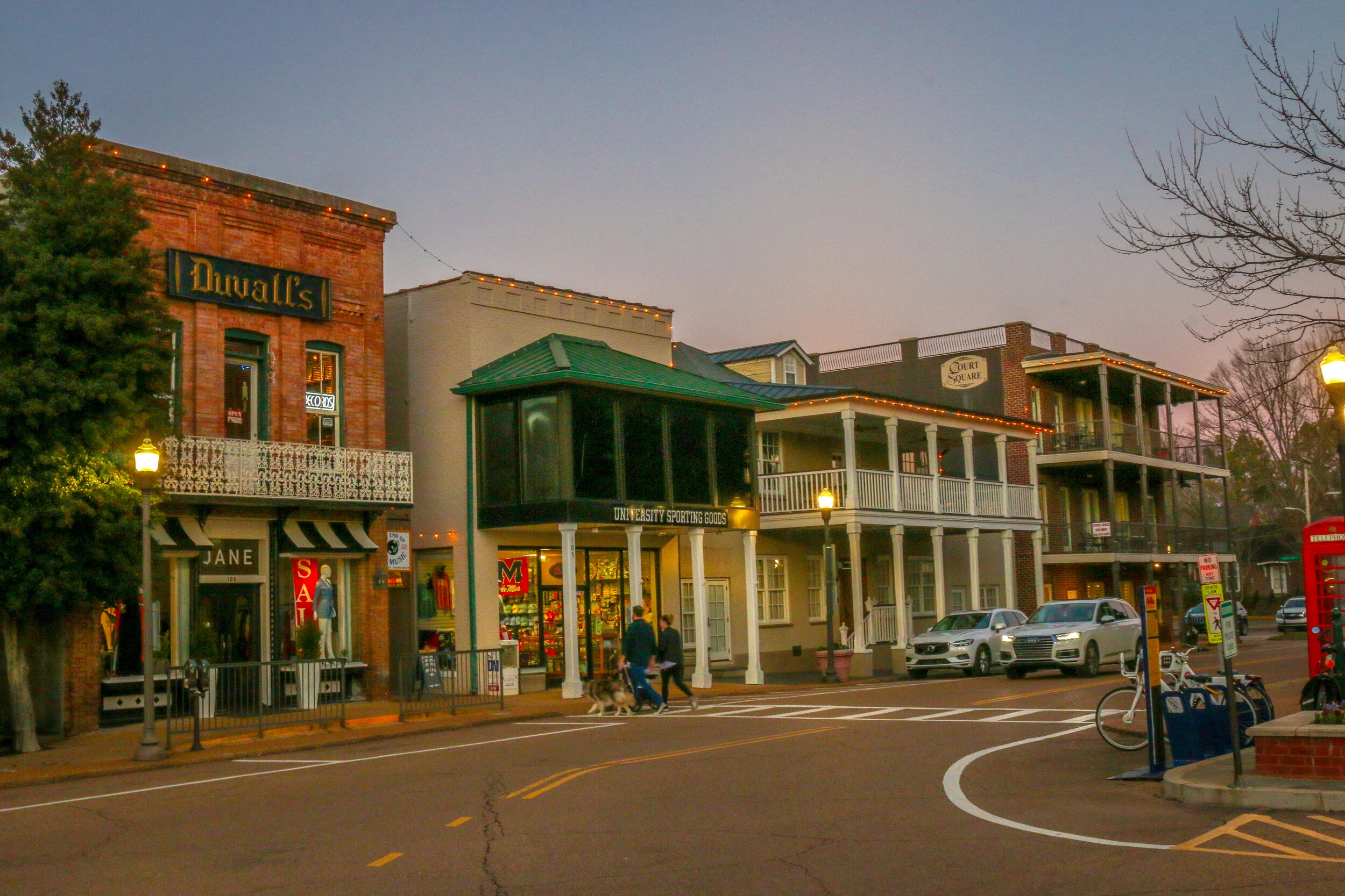 Snapshots Oxford Square — Miles 2 Go