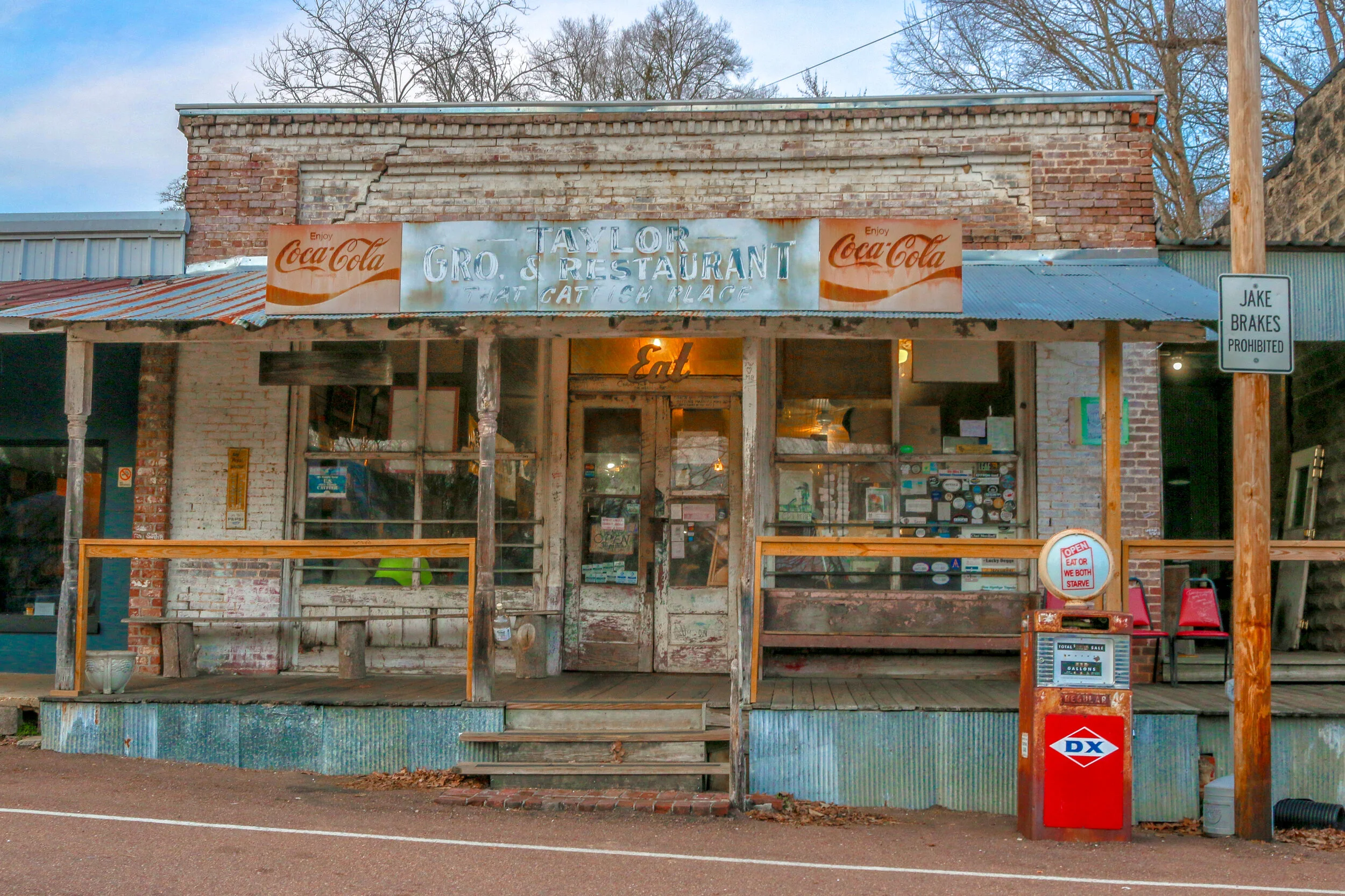 Taylor Grocery Music, History and Legendary Catfish! — Miles 2 Go