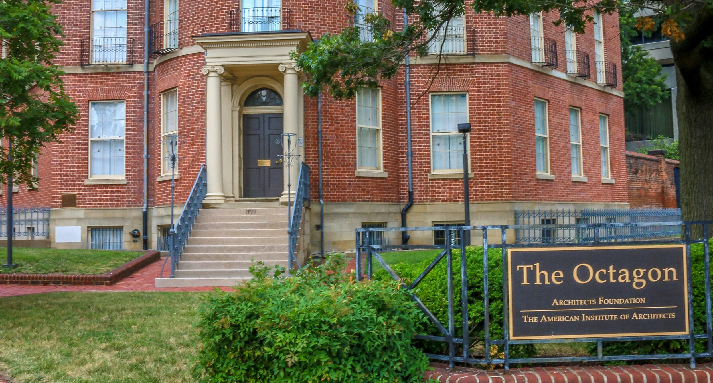 D.C.'s Oldest Homes - Octagon House