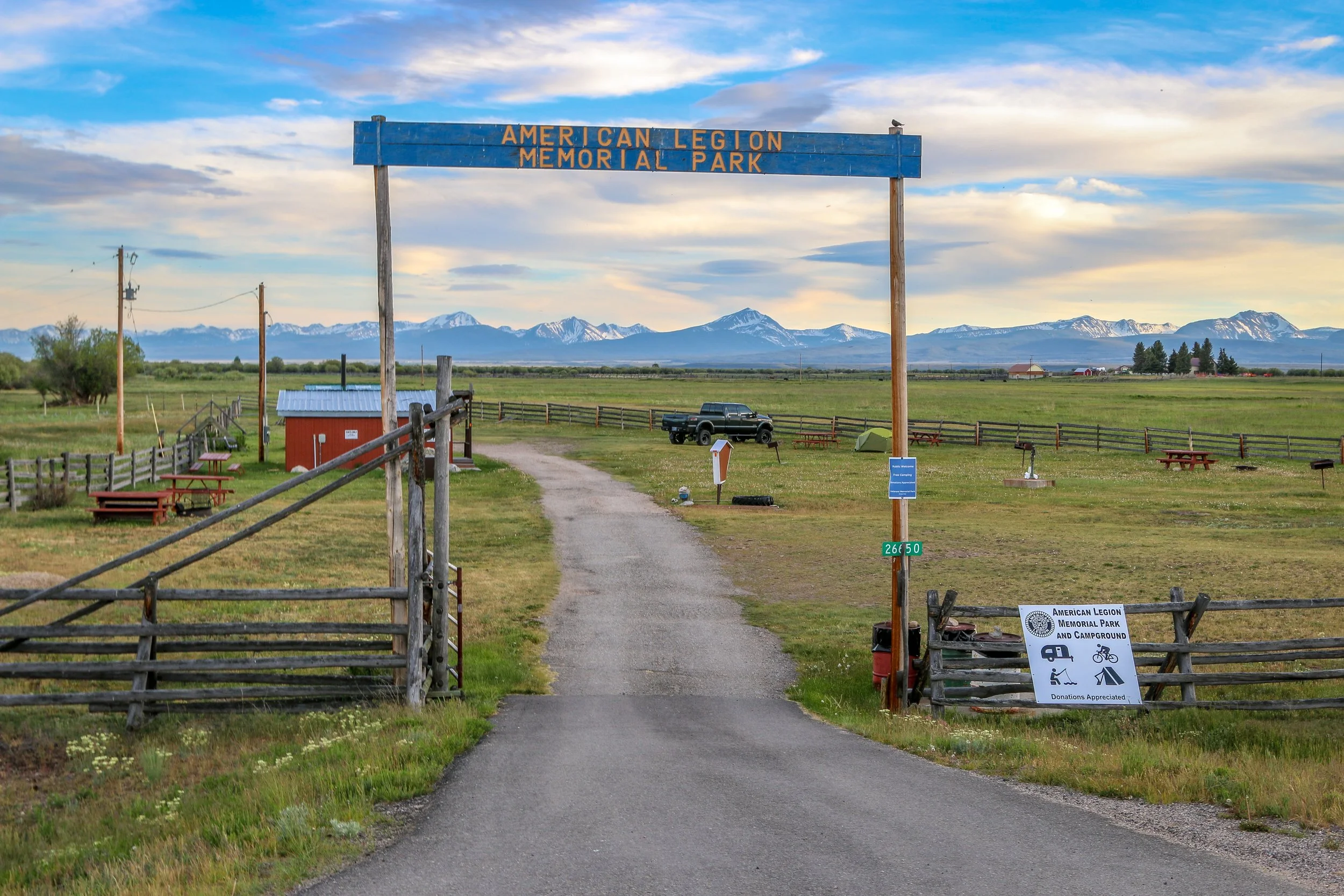 Snapshots: Wisdom - A Tiny Town in Montana's Big Hole