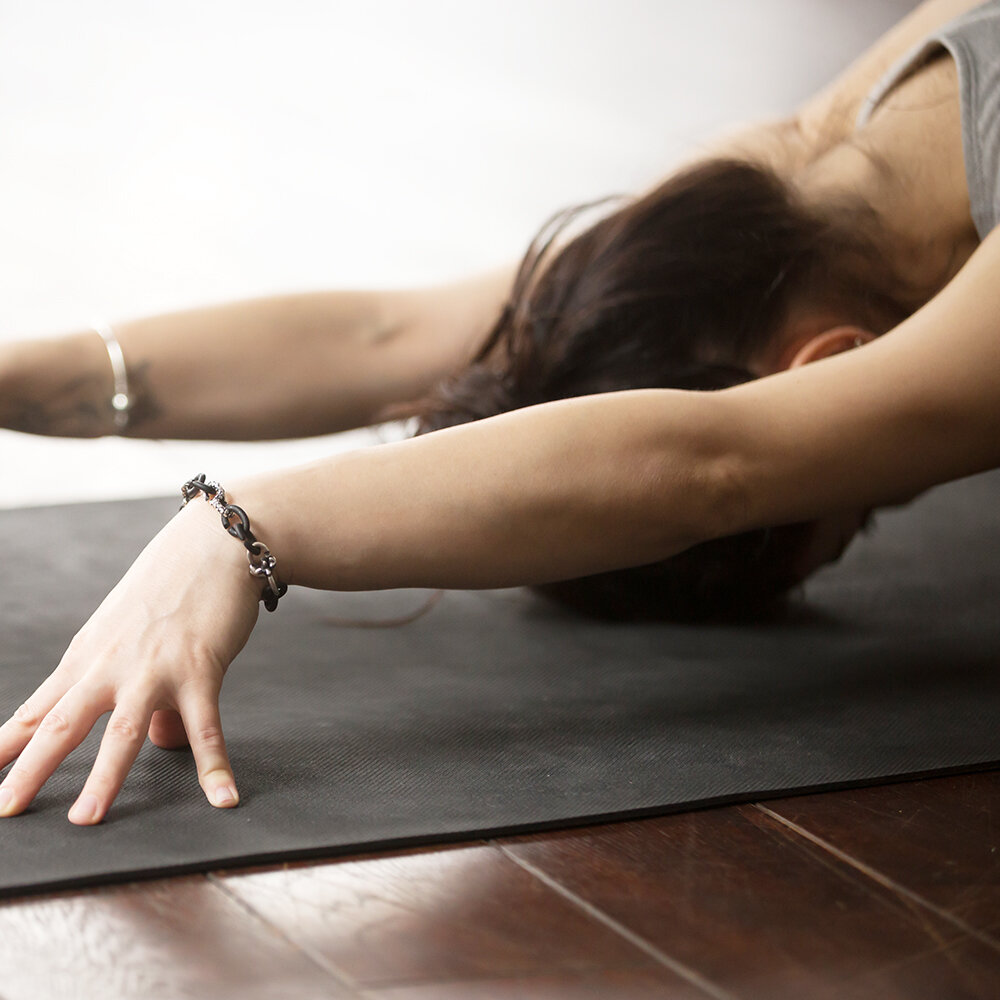 How to do Chaturanga: Alignment & Alternatives for Vinyasa Flow Yoga —  Rogue Yoga