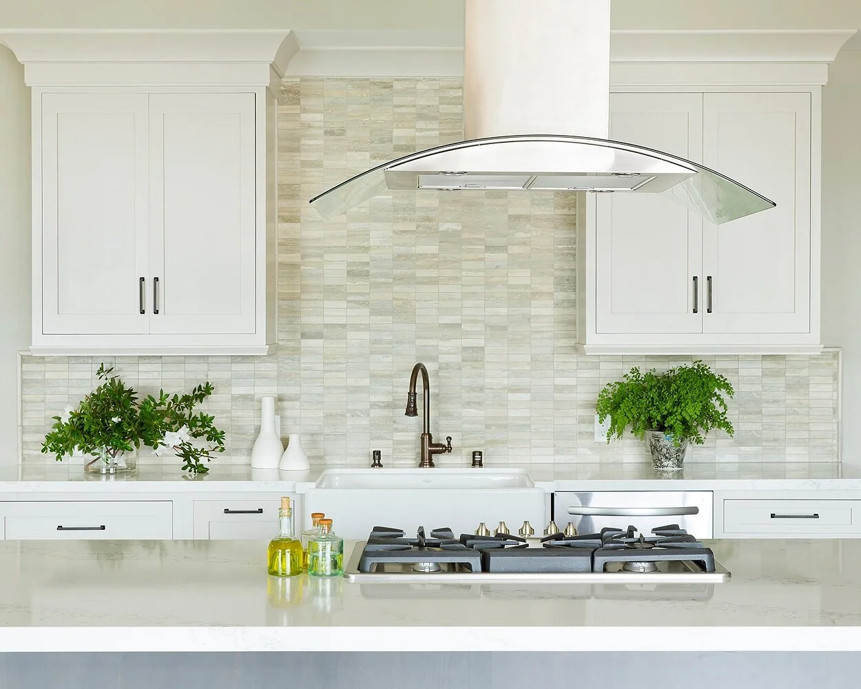 Scalzo Dana Point Kitchen straight.jpg