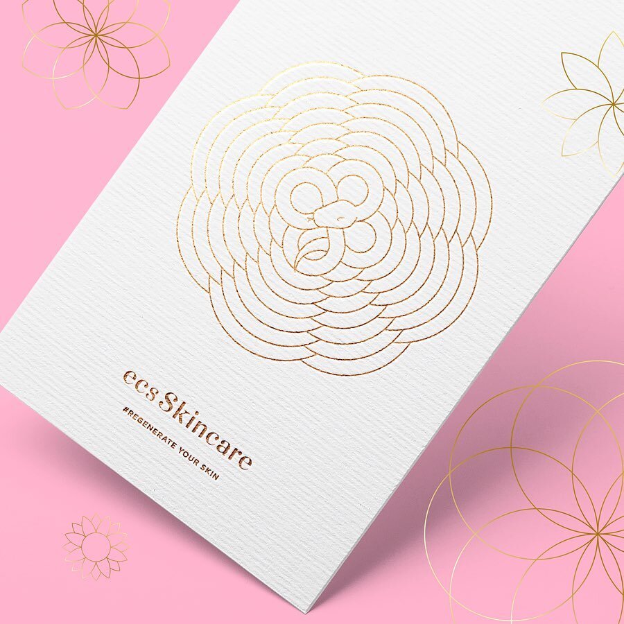 Concept 3 for ECS skincare. Inspo: SNAKE + INFINITY SYMBOL. 🐍 
Snake = shedding bad skin + wellness (Rod of Asclepius)
♾ Infinity symbol = derived from classic &ldquo;ouroboros&rdquo; depicting a snake eating its own tail. 
Coincidence? We think not