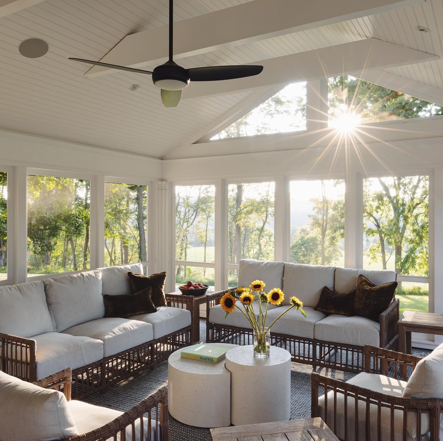 Spring is calling ☀️ 

The renovation of this historic upstate NY farmhouse blended timeless details with modern living must-haves. Like this sunroom, which was added on so the homeowner could enjoy the cool breezes of beautiful Dutchess County. #tea