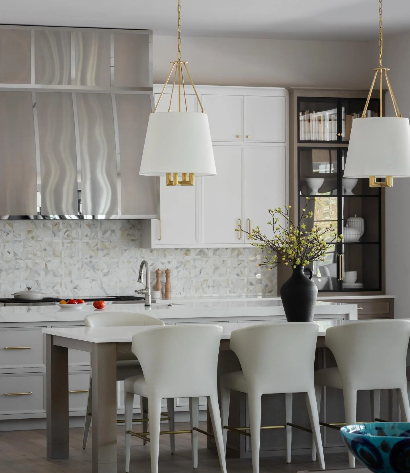 You&rsquo;ve heard of My Old Kentucky Home but have you seen My Fabulous New Kentucky Kitchen? 💫 #teamsoco