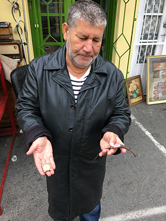 Flea Market in Budapest10.png