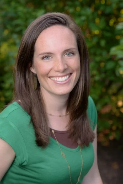 HannahHolt_small.jpg