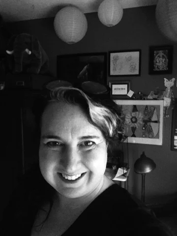 harney_jenn_headshot.jpg
