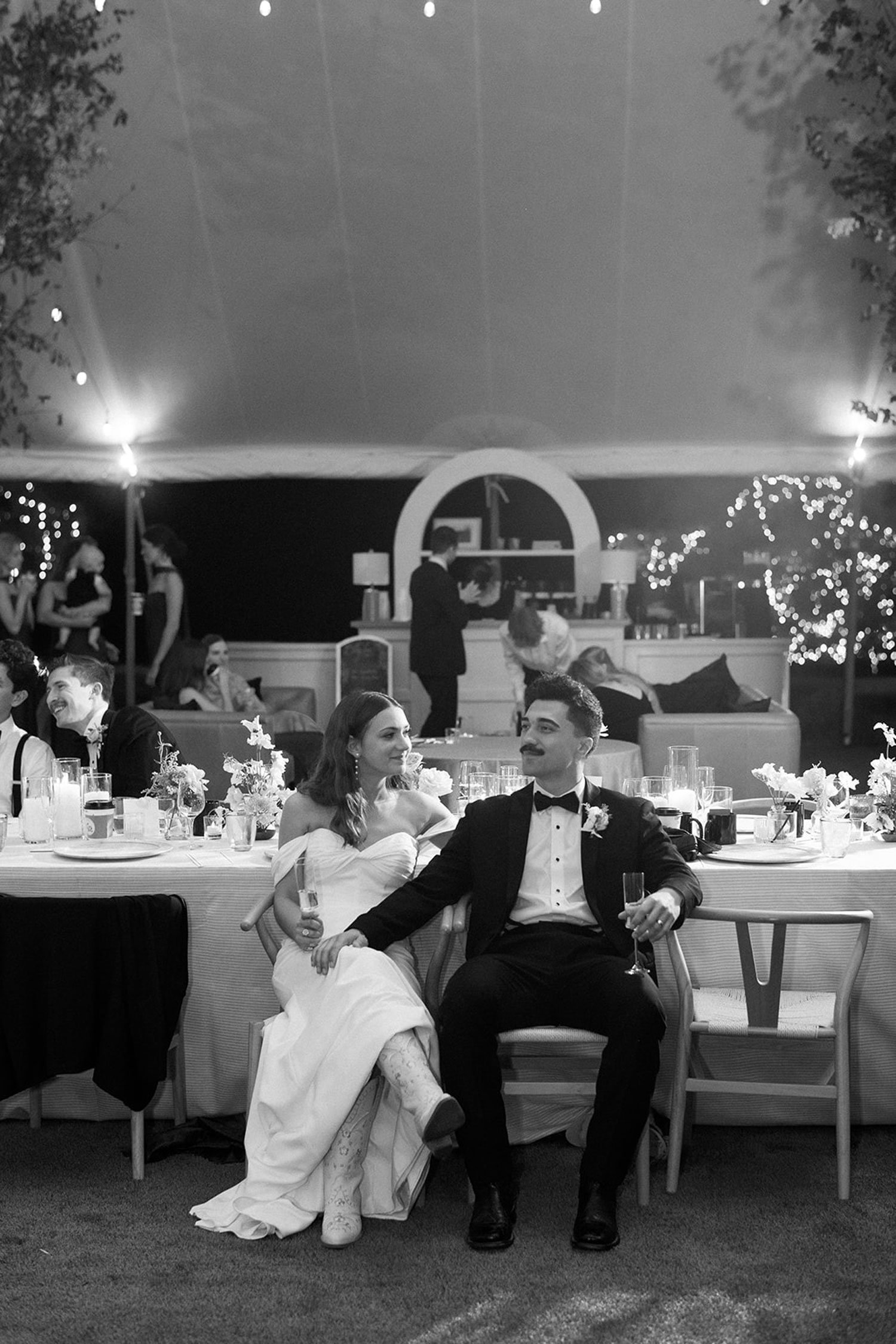 Wedding photographers, message for more information, image size:1500x2249