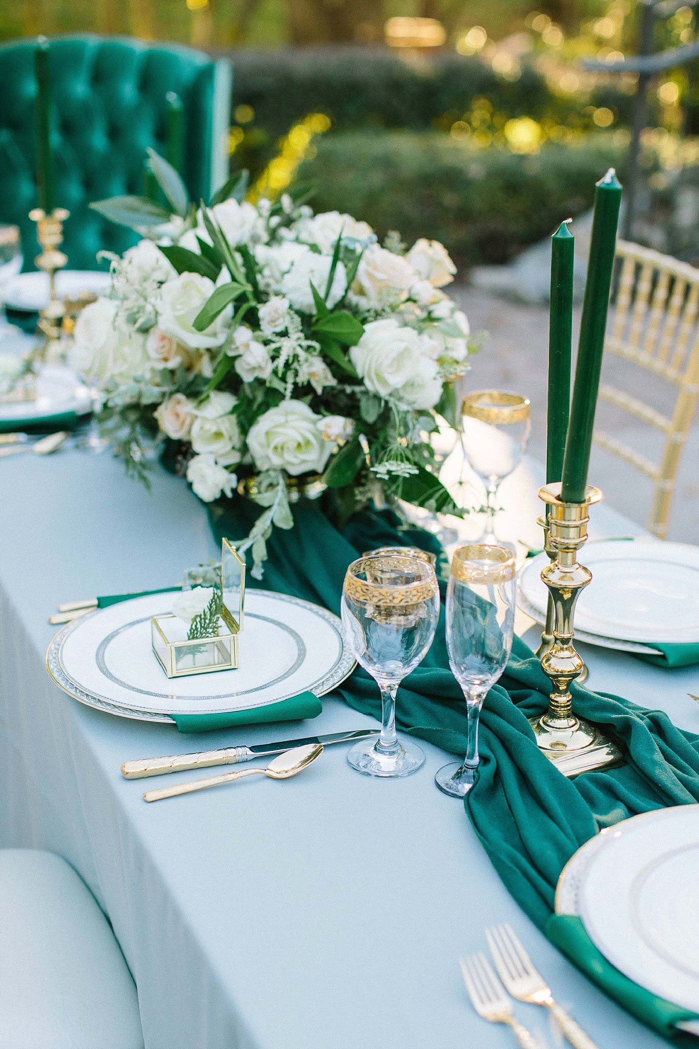 aristide mansfield wedding grey reception table with green runner