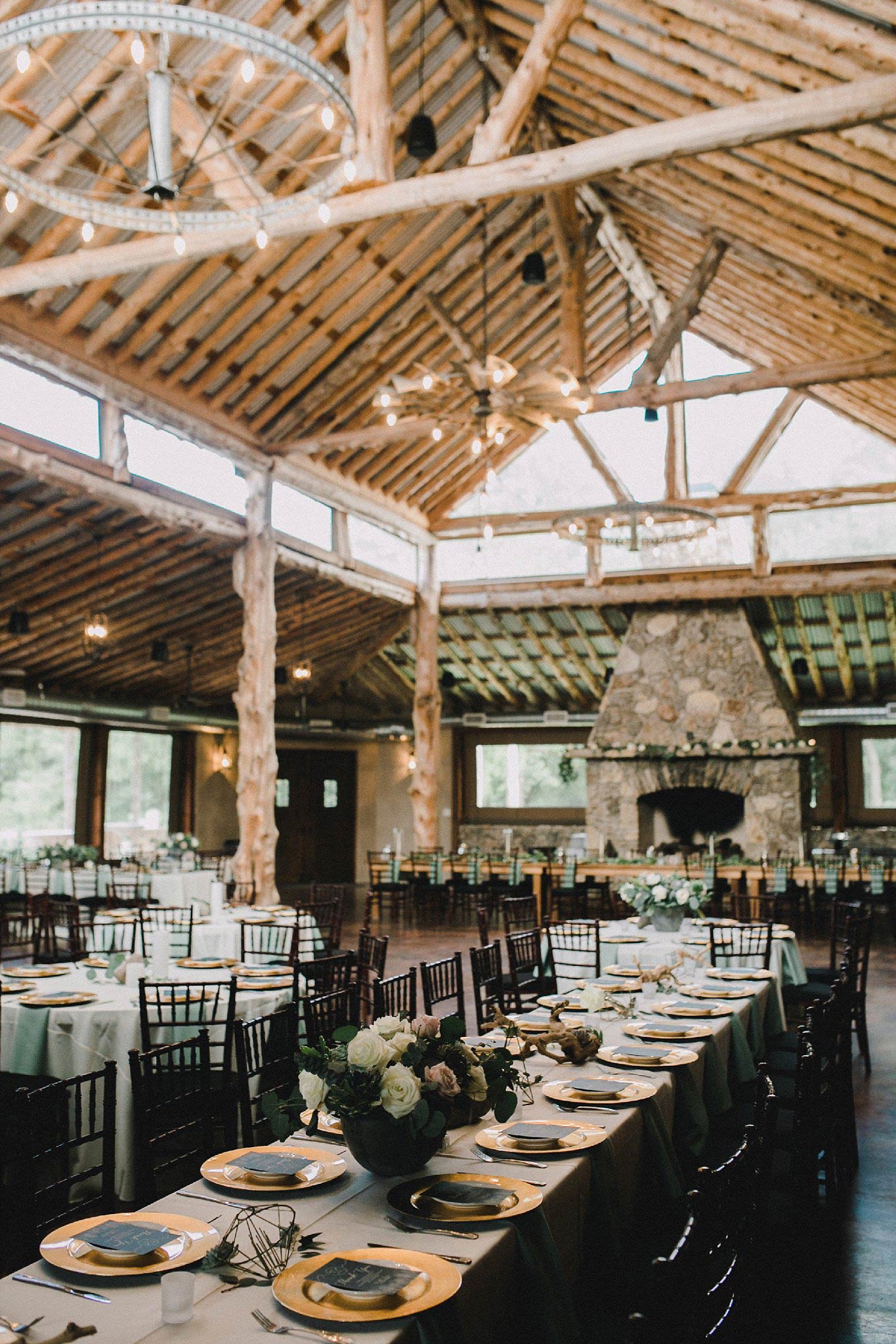 Organic wedding reception at the Brooks at weatherford with white table cloths and greenery