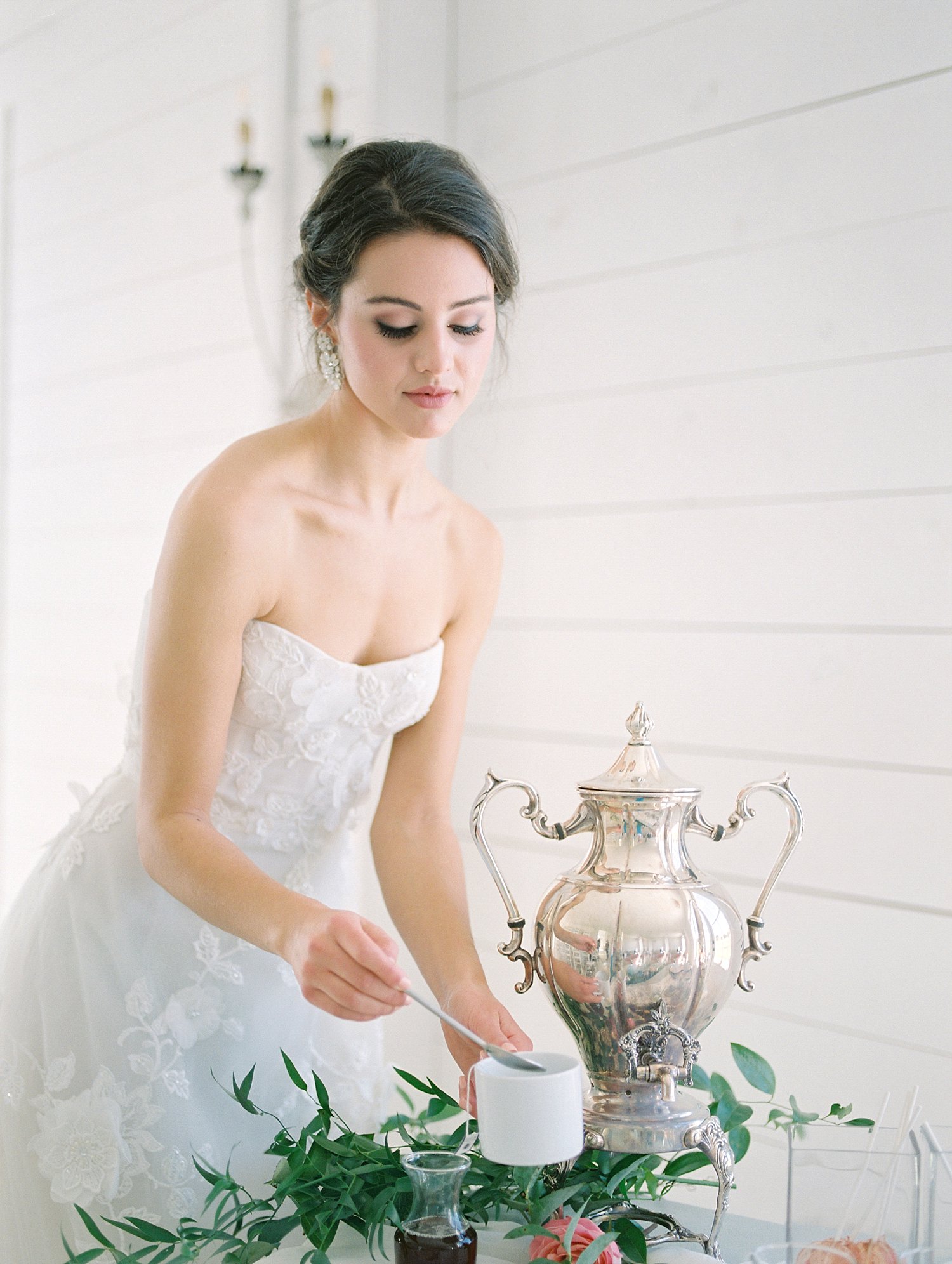 bride pouring hot tea