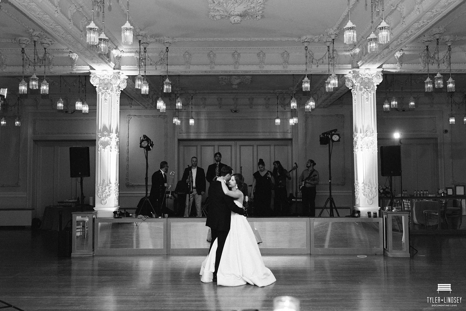 Dallas_Scottish_Rite_Wedding0058.jpg