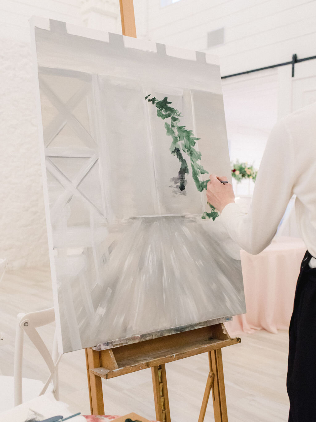 Live Painter at wedding reception