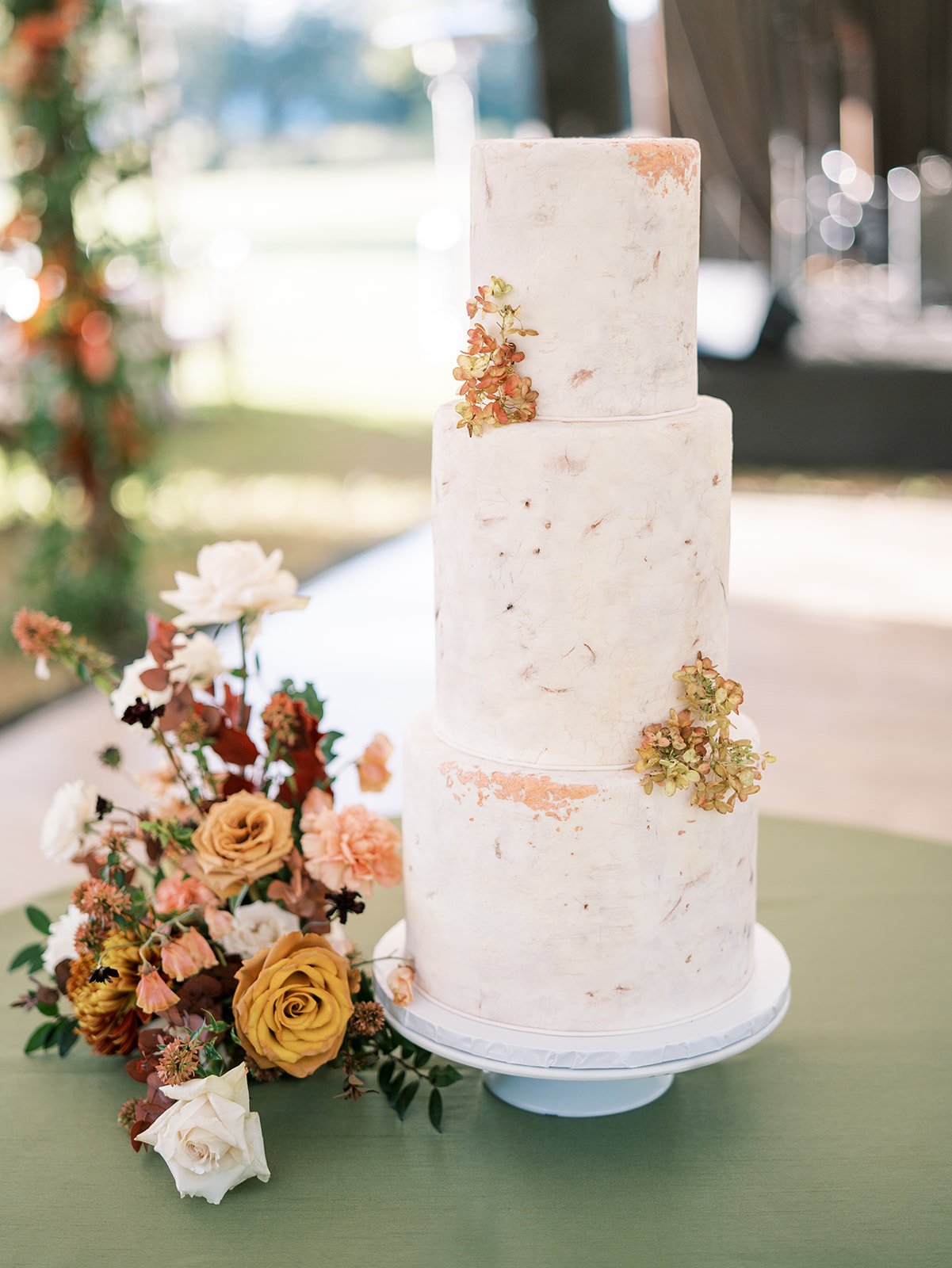 Ceramic inspired wedding cake