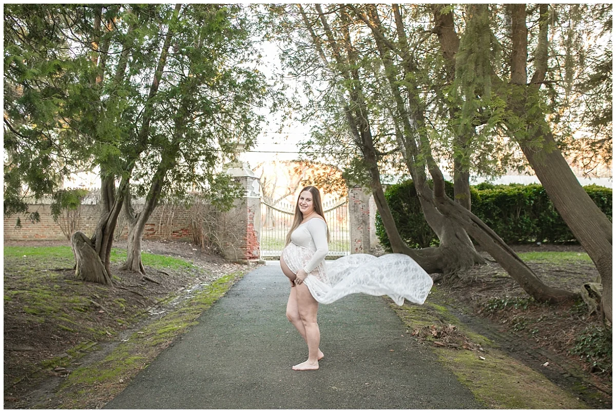 Maternity Session at Smithville Mansion - South Jersey Maternity Photographer