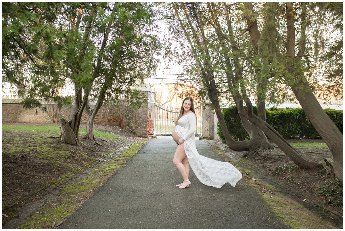 Maternity Session at Smithville Mansion - South Jersey Maternity Photographer