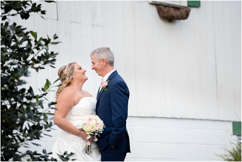 Rhode's Barn Wedding - South Jersey Wedding Photographer