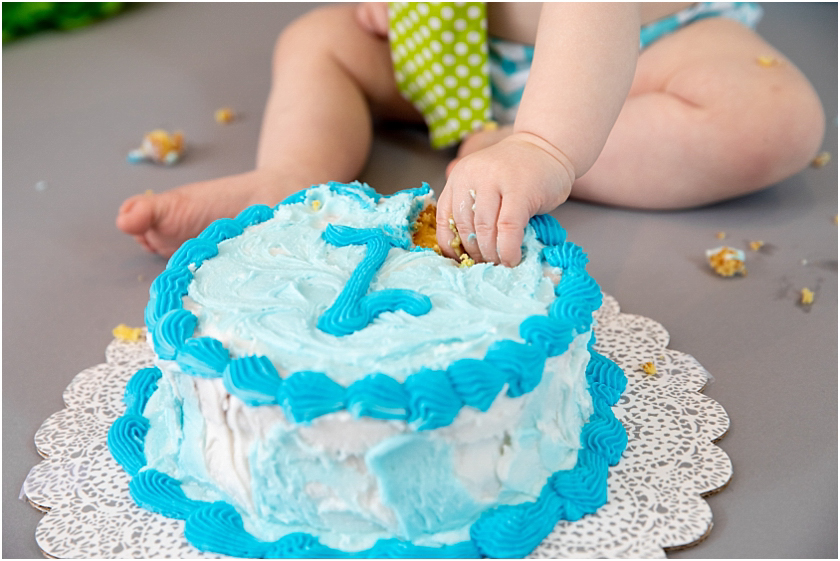 Little Man 1st Birthday and Cake Smash_South Jersey Children Photographer 18