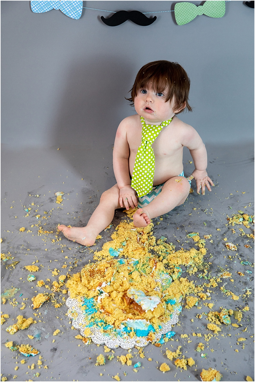 Little Man 1st Birthday and Cake Smash_South Jersey Children Photographer 30