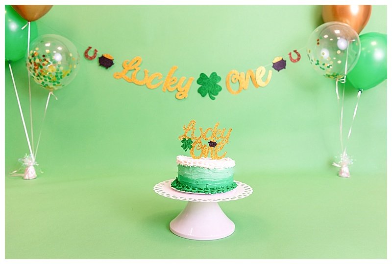 St. Patricks Day Cake Smash Lucky One 006.jpg