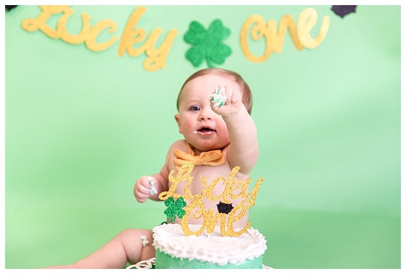 St. Patricks Day Cake Smash Lucky One 010.jpg