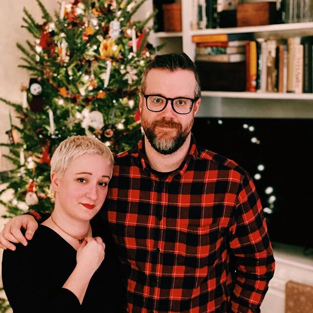 Happy Holidays from us 🎄 🥂 (thanks for the photo @richardespenant ) .
.
.
.
.
#nashville #nashvilletn #musiccity #visitmusiccity #vsco #vscocam #xmas #615 #TN #tennessee #christmas