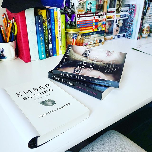 &ldquo;Hello Ember,&rdquo; she says in a lilting British accent. &ldquo;Everyone is waiting for you in Trinity.  Won&rsquo;t you come back?&rdquo; 📚📚📚📚📚📚📚📚📚👻👻
Thank you @booking_belle belle for this awesome #bookstagram shot.  Go check out